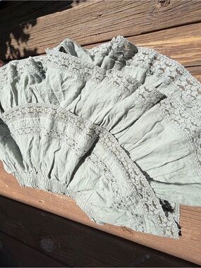 American Eagle Light Sage Lace Trim Tiered Mini Skirt Smocked Waist Shorts S